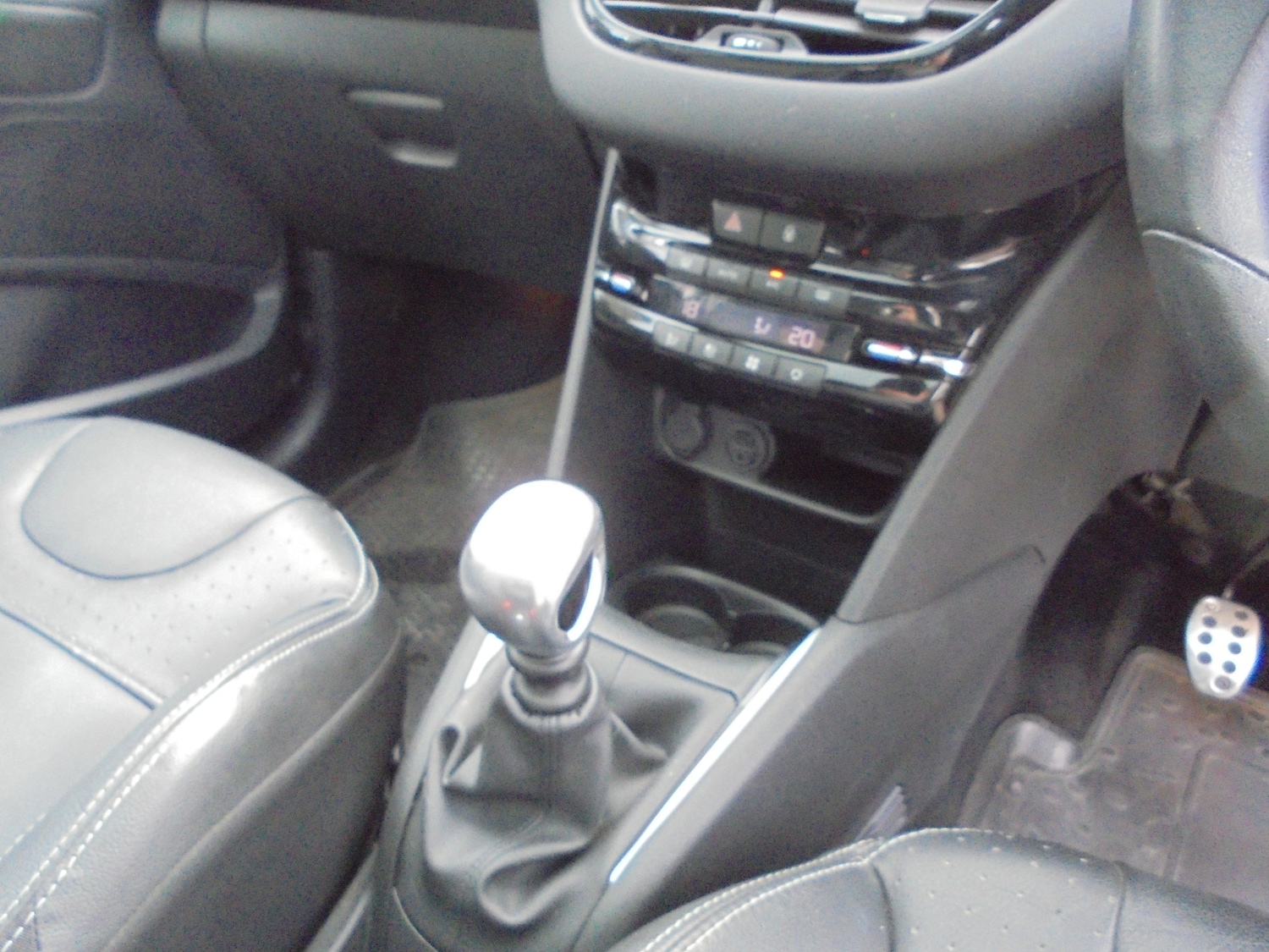 Used Peugeot 208 2015 for sale - 76464480: Photo 13