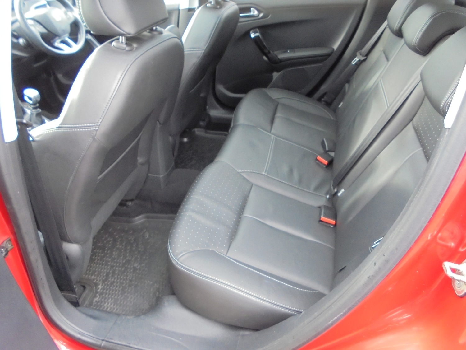 Used Peugeot 208 2015 for sale - 76464480: Photo 18