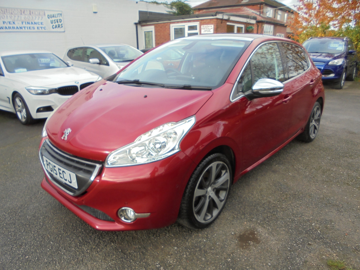 Used Peugeot 208 2015 for sale - 76464480: Photo 3