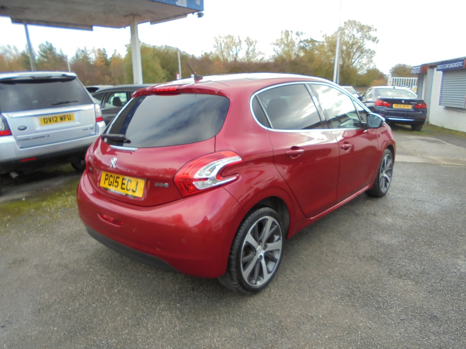 Used Peugeot 208 2015 for sale - 76464480: Photo 6