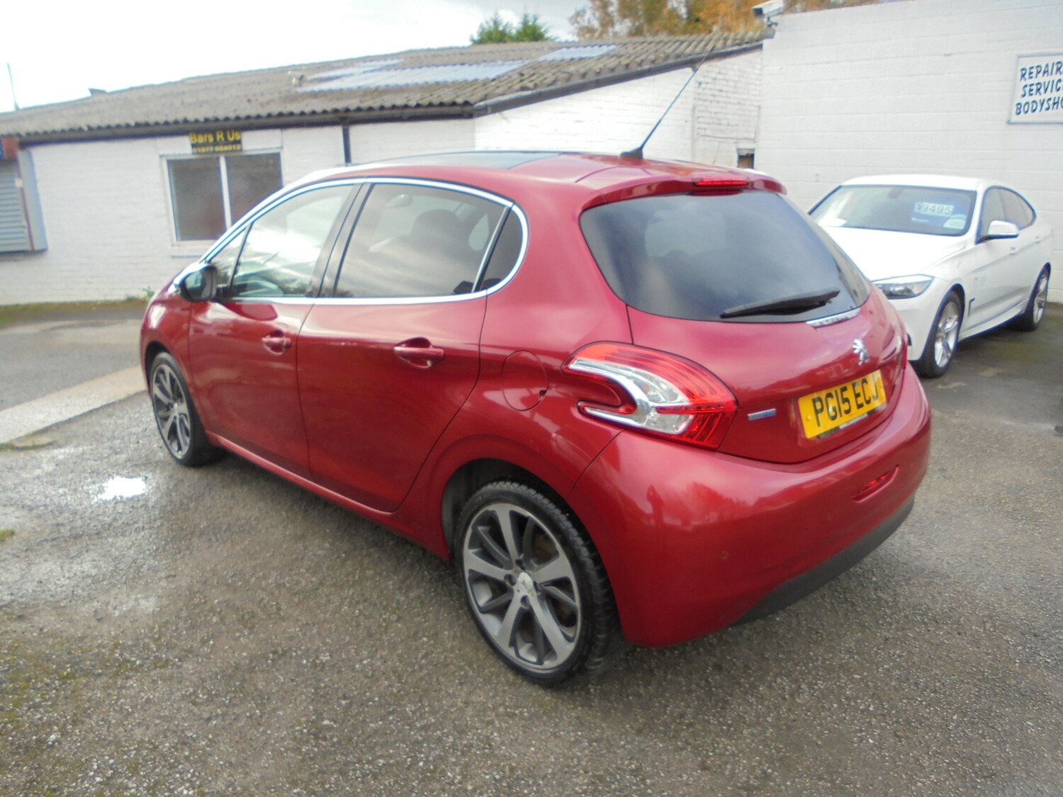 Used Peugeot 208 2015 for sale - 76464480: Photo 9