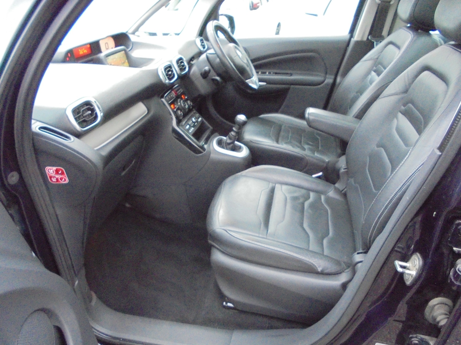 Used Citroen C3 Picasso 2013 for sale - 76476024: Photo 15