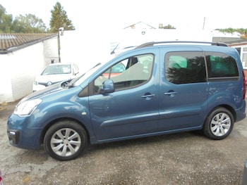 Used Peugeot Partner Tepee 2015 for sale - 79556444: Photo