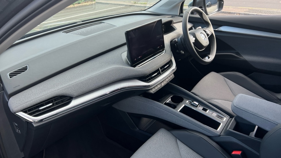 Used Skoda Enyaq 2024 for sale - 76014925: Photo 2