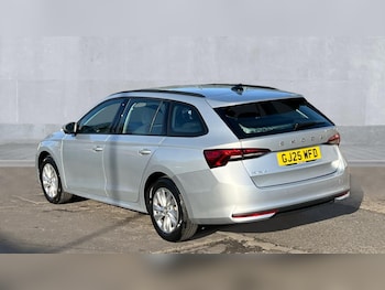 Used Skoda Octavia 2025 for sale - 76580144: Photo