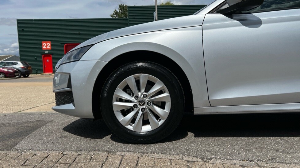 Used Skoda Octavia 2024 for sale - 76928059: Photo 5