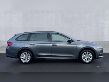 Used Skoda Octavia 2024 for sale - 76438142: Photo