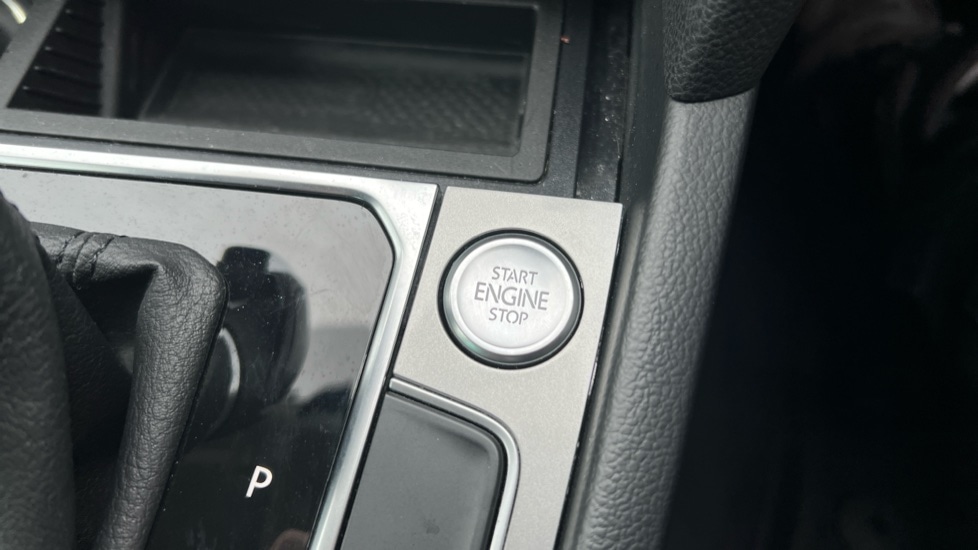 Used Volkswagen Passat 2016 for sale - 76623447: Photo 28