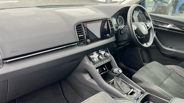 Used Skoda Karoq 2020 for sale - 76112056: Photo 2
