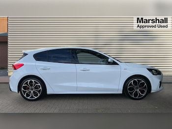 Used Ford Focus 2021 for sale - 75934767: Photo 2