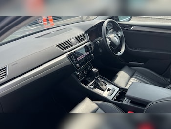 Used Skoda Superb 2023 for sale - 75554326: Photo