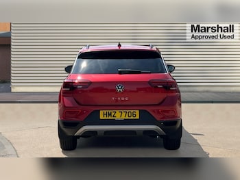 Used Volkswagen T-Roc 2023 for sale - 75409477: Photo