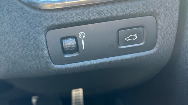 Used Volvo XC60 2020 for sale - 75943346: Photo 25