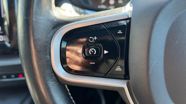 Used Volvo XC60 2020 for sale - 75943346: Photo 29