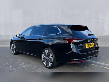 Used Skoda Superb 2024 for sale - 76273001: Photo