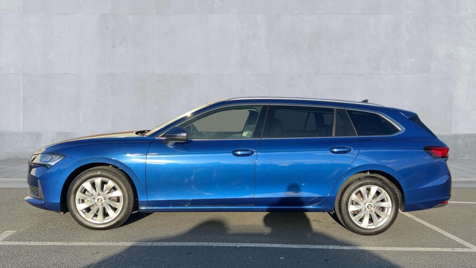 Used Skoda Superb 2025 for sale - 76668238: Photo 9