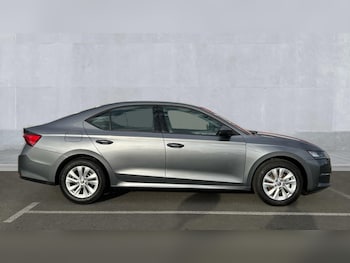 Used Skoda Octavia 2024 for sale - 76272870: Photo