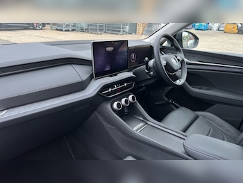 Used Skoda Kodiaq 2024 for sale - 76037831: Photo 2