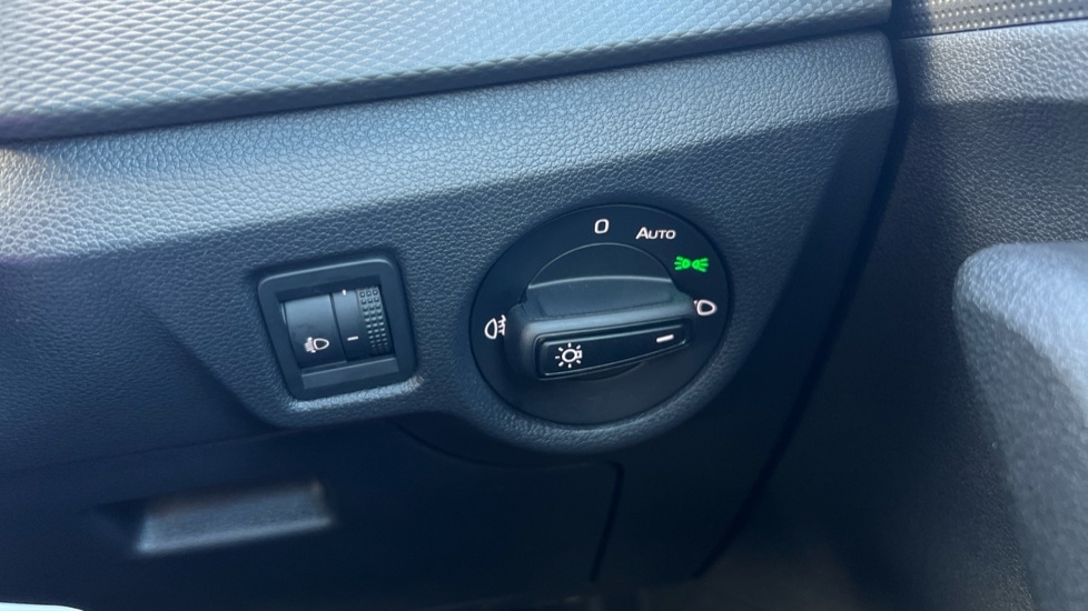 Used Skoda Kamiq 2023 for sale - 76717356: Photo 23