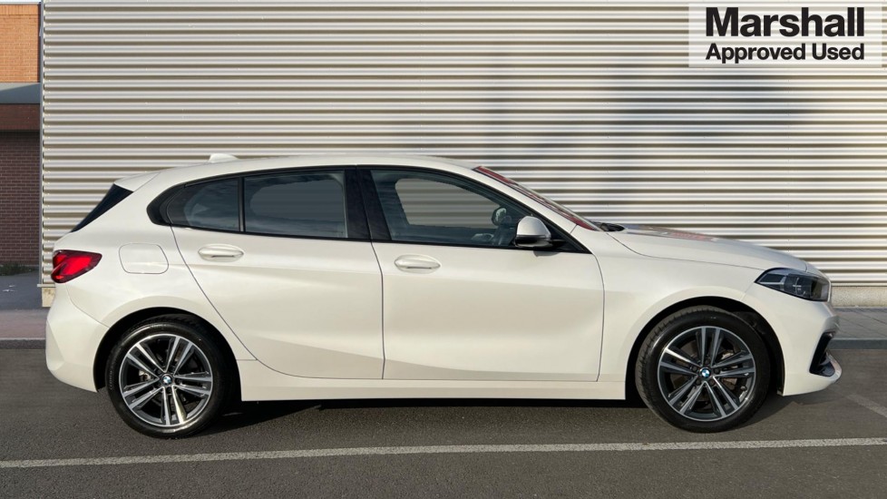 Used BMW 1 Series 2019 for sale - 76977655: Photo 2