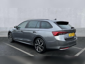 Used Skoda Octavia 2025 for sale - 76273034: Photo