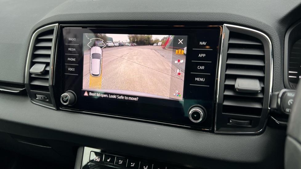 Used Skoda Karoq 2024 for sale - 76623518: Photo 34