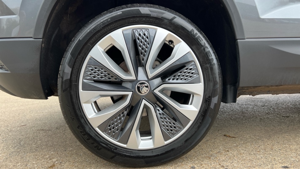 Used Skoda Karoq 2024 for sale - 76623518: Photo 5