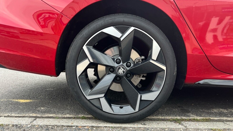 Used Skoda Superb 2025 for sale - 75554281: Photo 5