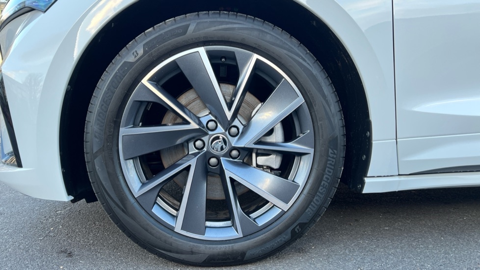 Used Skoda Enyaq 2025 for sale - 76563713: Photo 19