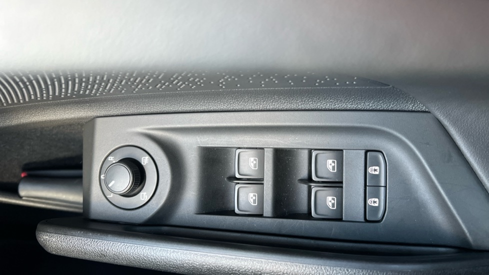 Used Skoda Enyaq 2025 for sale - 76563713: Photo 24