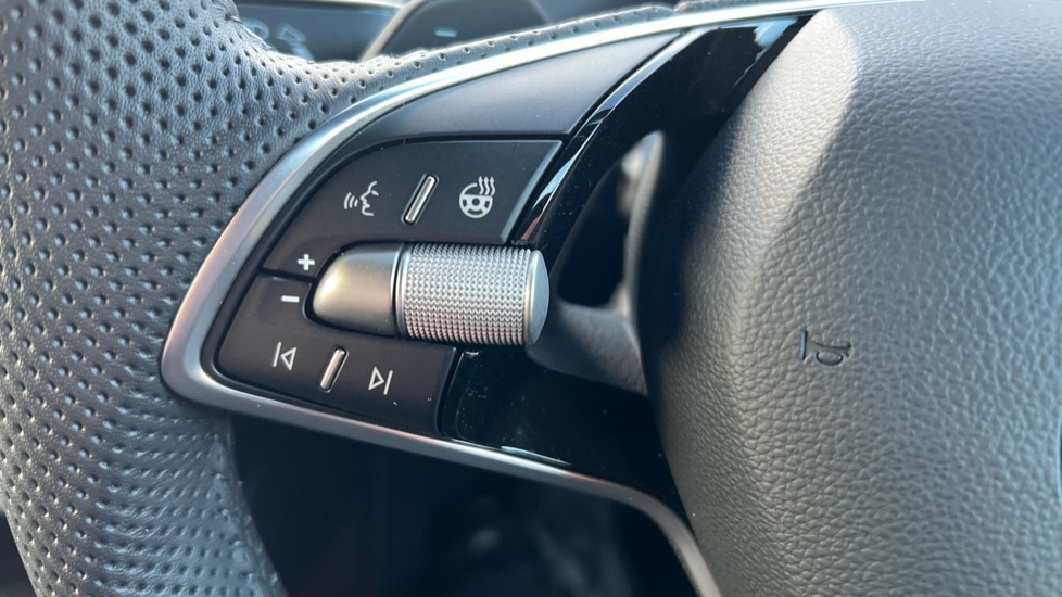 Used Skoda Enyaq 2025 for sale - 76563713: Photo 28