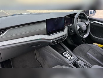 Used Skoda Octavia 2025 for sale - 76338953: Photo