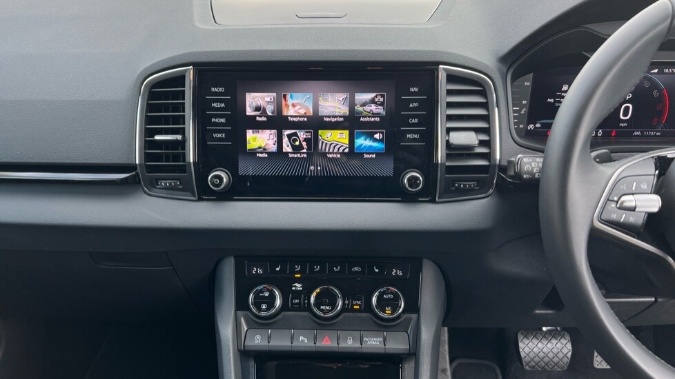 Used Skoda Karoq 2024 for sale - 76297349: Photo 13