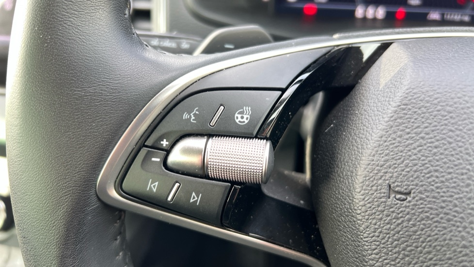 Used Skoda Karoq 2024 for sale - 76297349: Photo 23