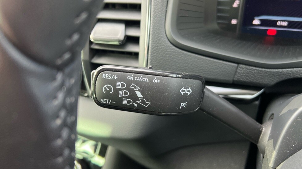 Used Skoda Karoq 2024 for sale - 76297349: Photo 24