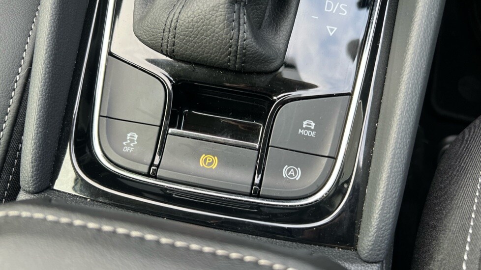 Used Skoda Karoq 2024 for sale - 76297349: Photo 26