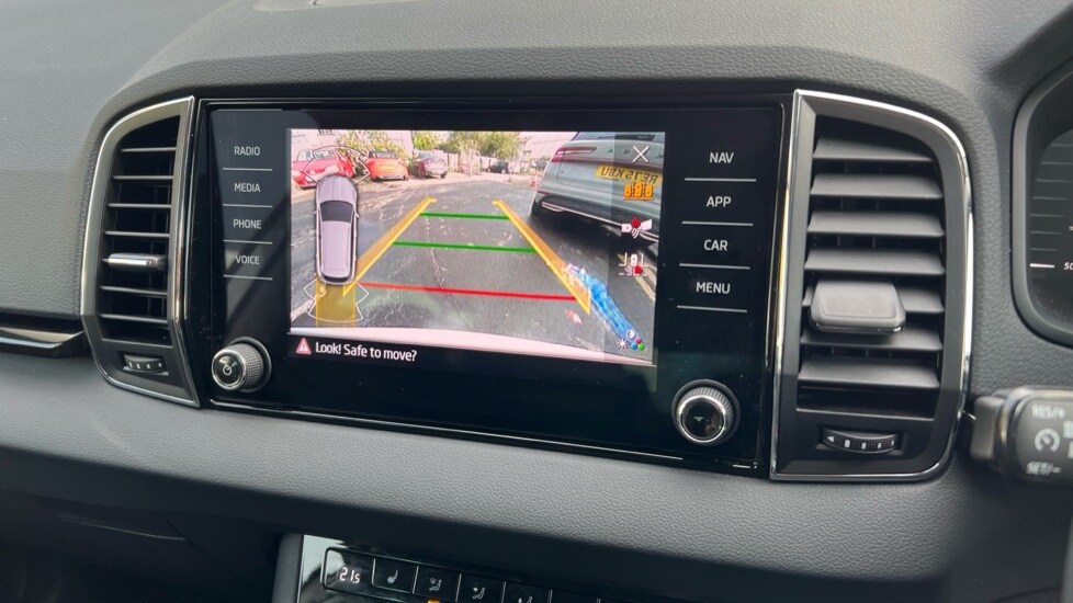 Used Skoda Karoq 2024 for sale - 76297349: Photo 31