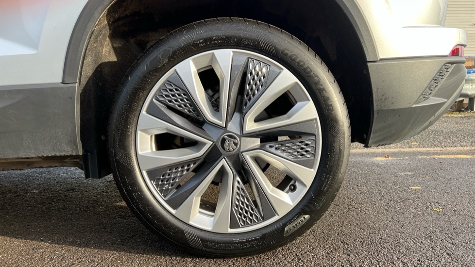 Used Skoda Karoq 2024 for sale - 76297349: Photo 5