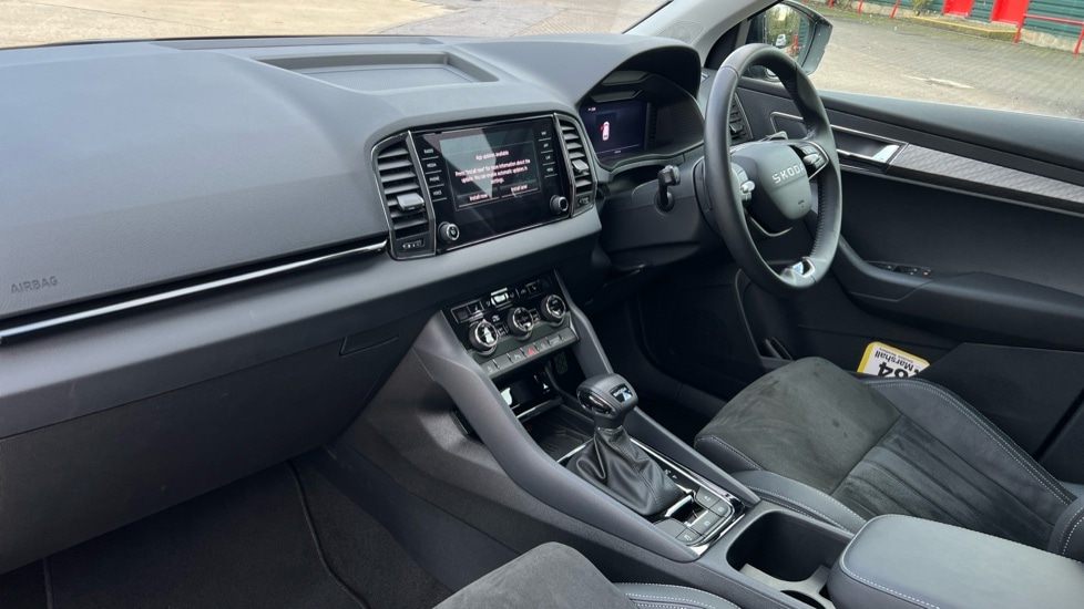 Used Skoda Karoq 2025 for sale - 76954272: Photo 2
