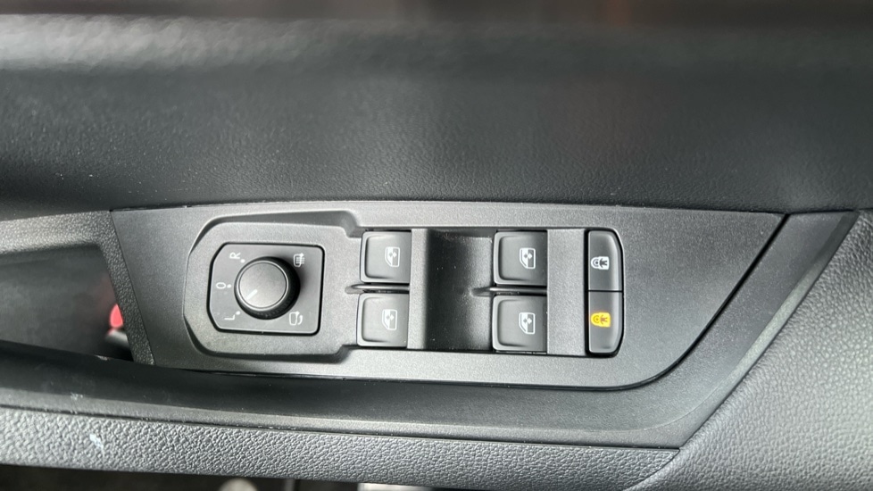 Used Skoda Karoq 2025 for sale - 76954272: Photo 24