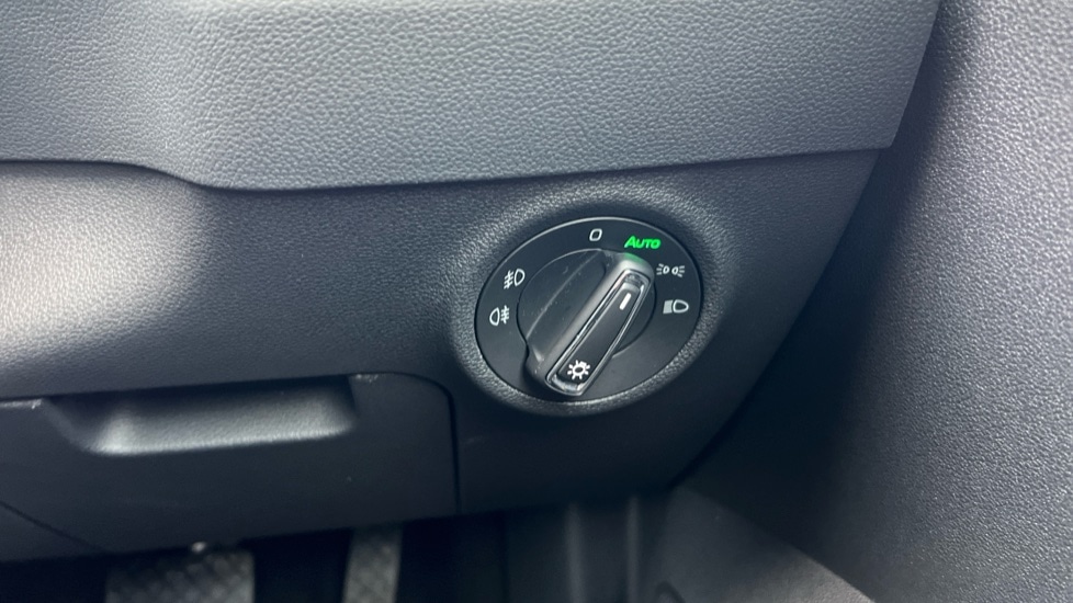 Used Skoda Karoq 2025 for sale - 76954272: Photo 25