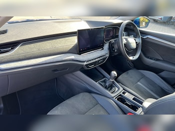 Used Skoda Octavia 2025 for sale - 76221708: Photo
