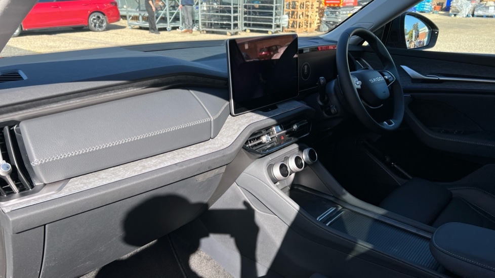 Used Skoda Kodiaq 2025 for sale - 77057777: Photo 2