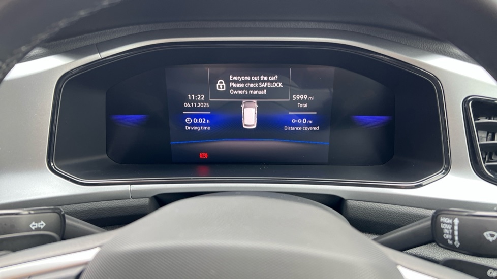 Used Volkswagen T-Roc 2024 for sale - 76302450: Photo 13