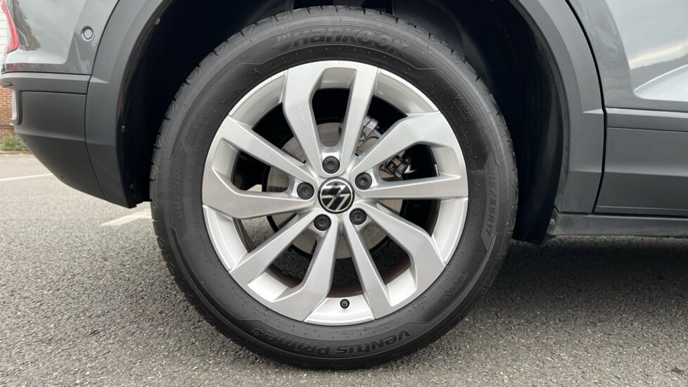 Used Volkswagen T-Roc 2024 for sale - 76302450: Photo 18