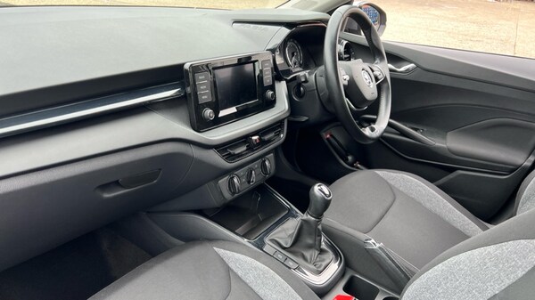 Used Skoda Fabia 2022 for sale - 76116875: Photo 2