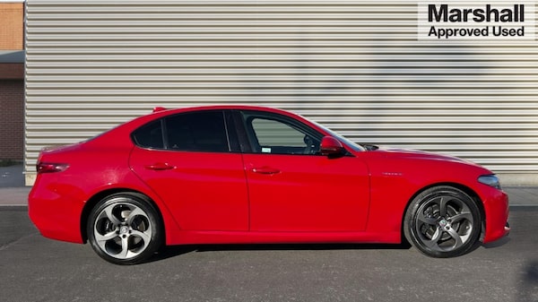 Used Alfa Romeo Giulia 2020 for sale - 76112244: Photo 2