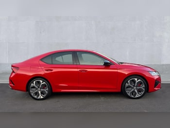 Used Skoda Octavia 2025 for sale - 76652511: Photo