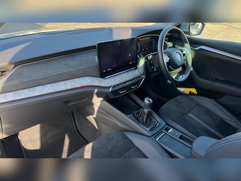 Used Skoda Octavia 2024 for sale - 76907956: Photo