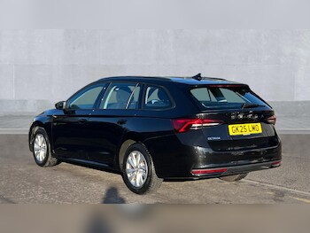 Used Skoda Octavia 2025 for sale - 76652519: Photo